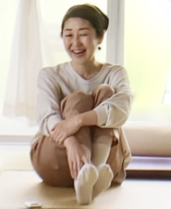 笑い呼吸法講師スマイルナツコ